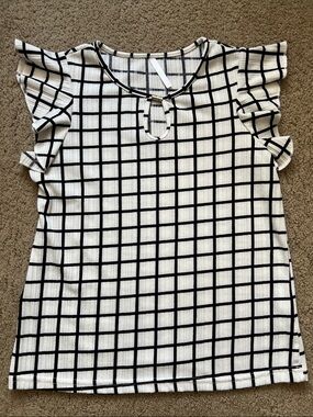Women’s Black & White Ruffle Sleeve Top